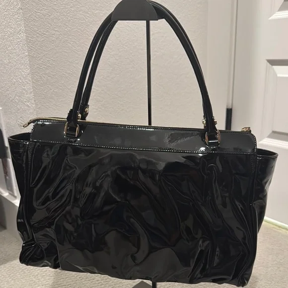 Gucci Black Patent Leather Tote Bag - Picture 4 of 10